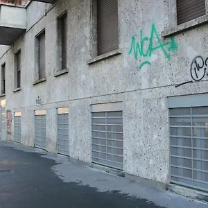 Station - 3 Apartment Milan
