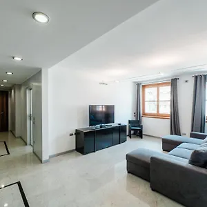 P&p Luxury , Bergamo Włochy
