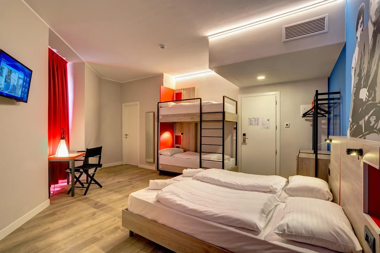 Hotel Meininger Roma Termini