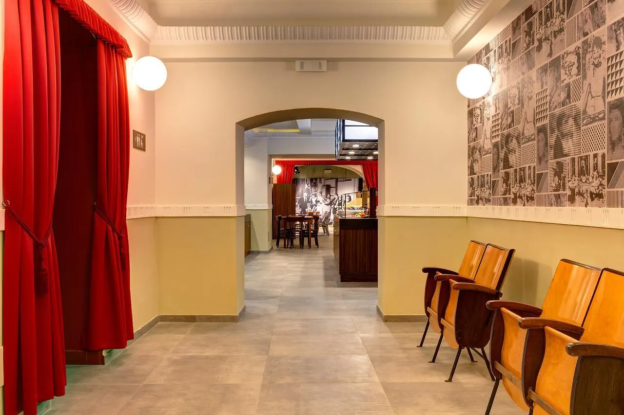 Meininger Roma Termini Hotell Rom